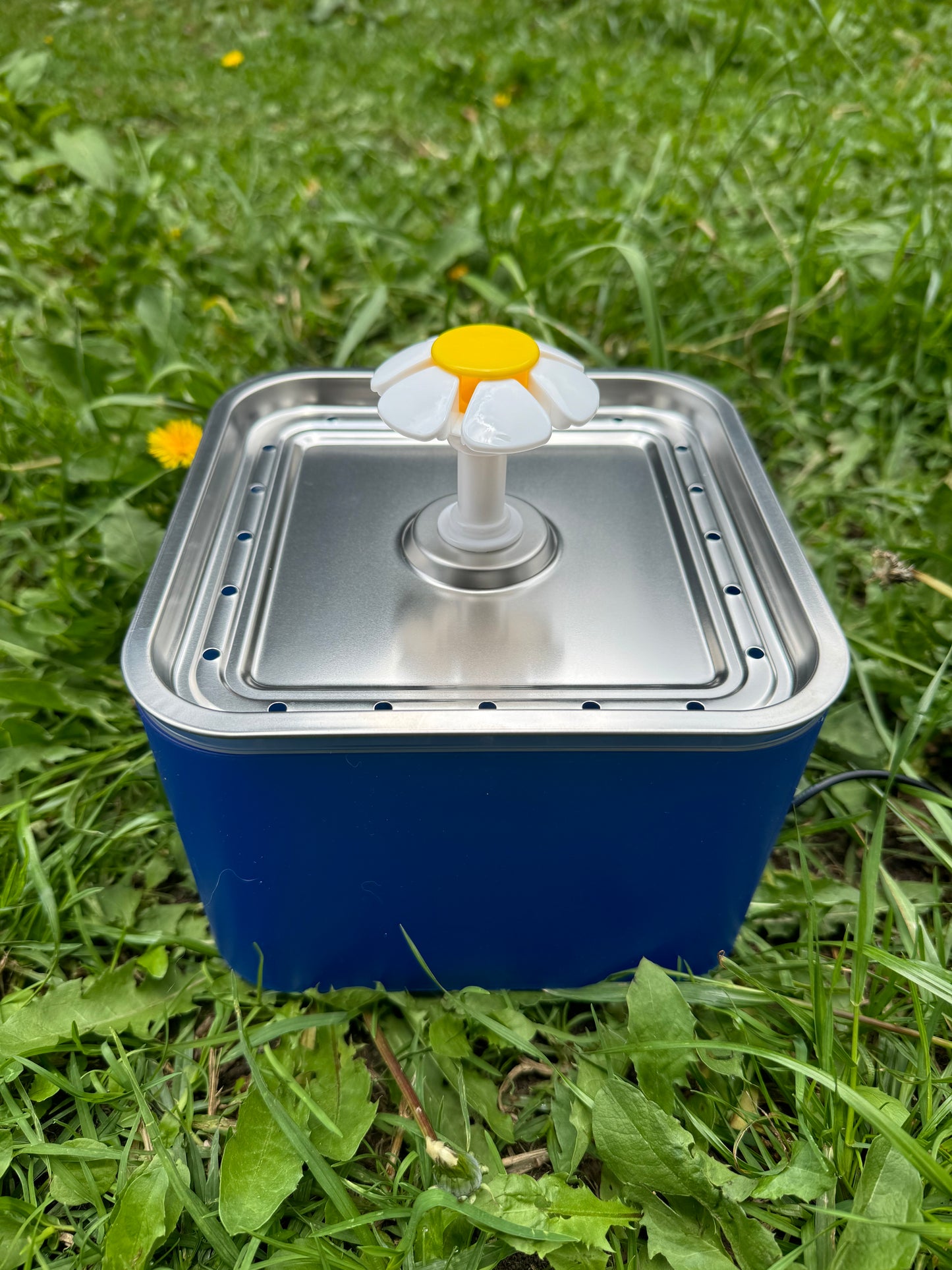 Fuente cuadrada con luz LED