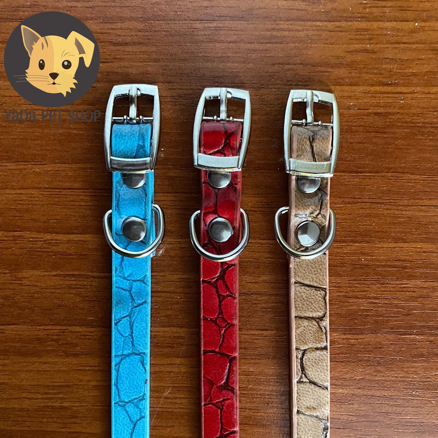 Collar en cuerina para gatos y perros pequeños